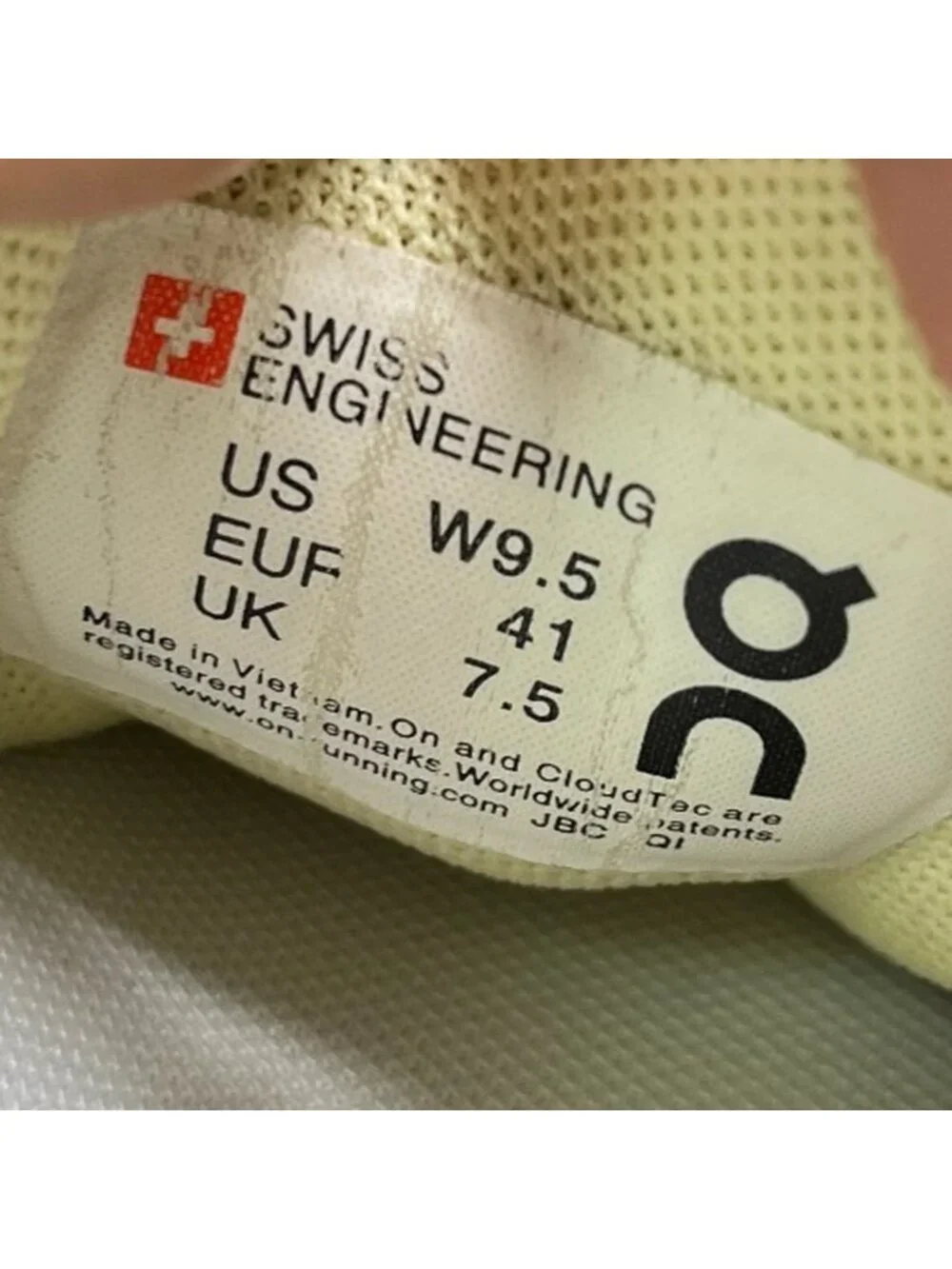 On Cloud X 3 Womens Size 9.5 Beige Pearl Athletic Running Walking Shoes Sneakers